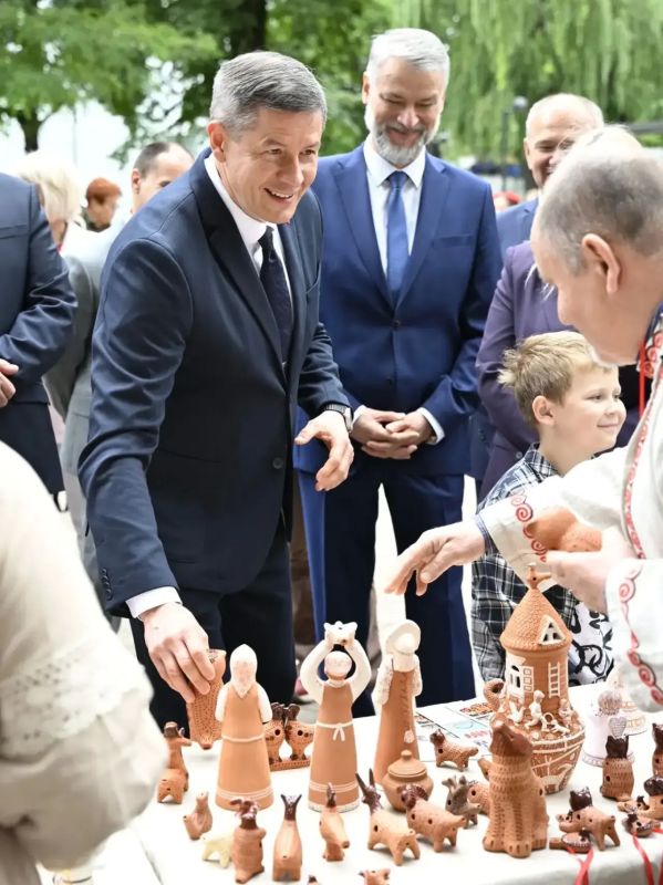 Егор Ковальчук: Испокон веков они хранили дом, узоры на них — символы солнца и тепла Егор Ковальчук: Испокон веков они хранили дом, узоры на них — символы солнца и тепла
