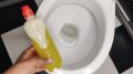 Как сделать чистящее средство из лимонной кожуры