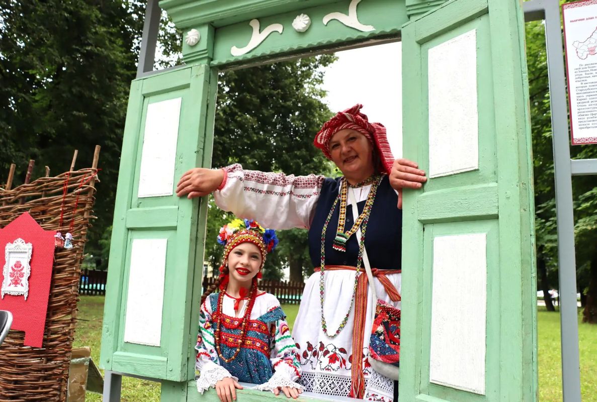 С любовью к малой Родине: проект «Родные окна С любовью к малой Родине: проект «Родные окна