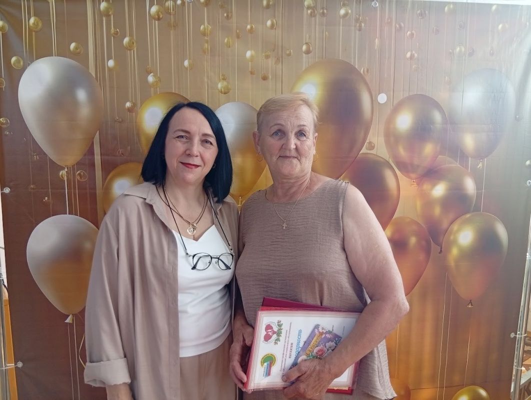 Поздравляем наших любимых именинниц ! Поздравляем наших любимых именинниц !