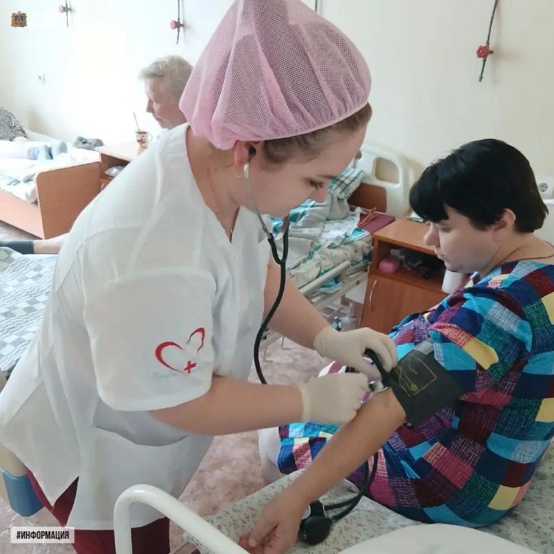 В Брянской межрайонной больнице проходят производственную практику новое поколение медиков — студенты Брянского базового медицинского колледжа