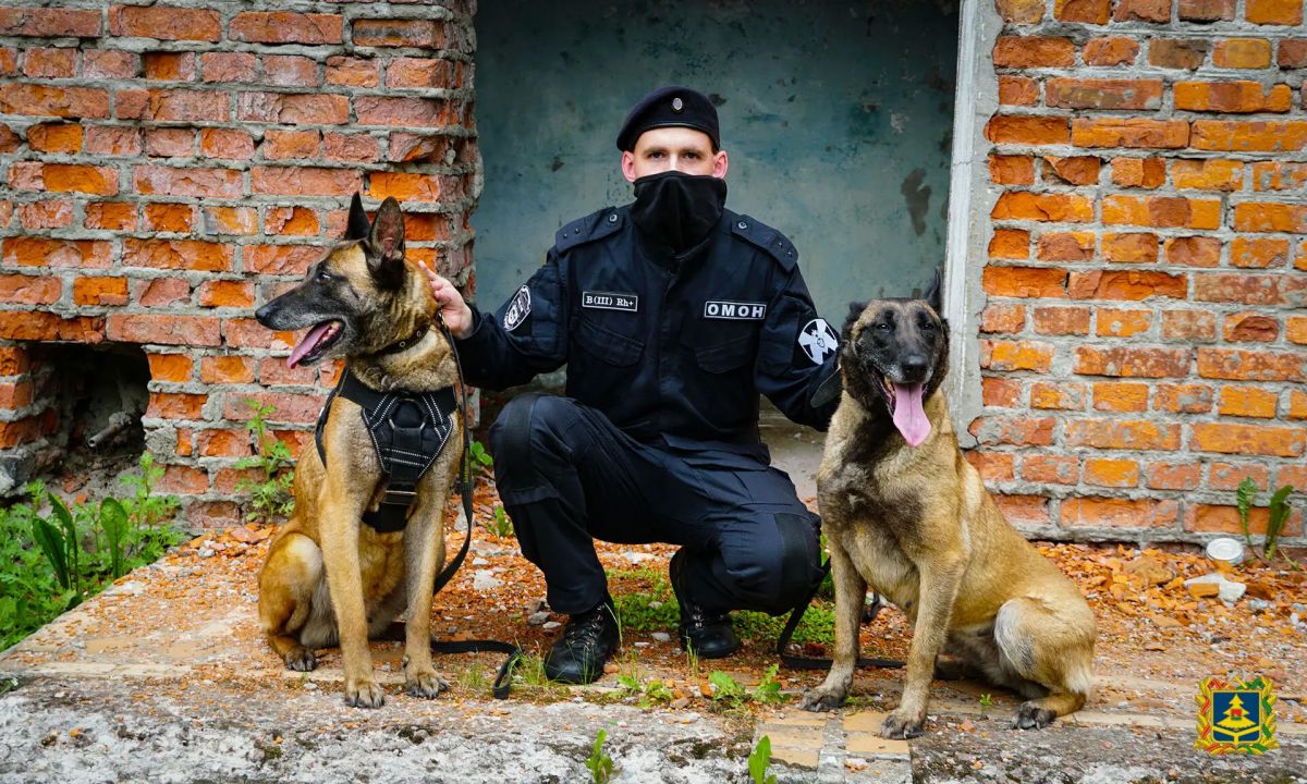 Брянский ОМОН «Арсенал» отмечает 33-ю годовщину со дня образования Брянский ОМОН «Арсенал» отмечает 33-ю годовщину со дня образования