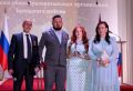 Две медали в одной семье: трогательный момент церемонии медалистов!