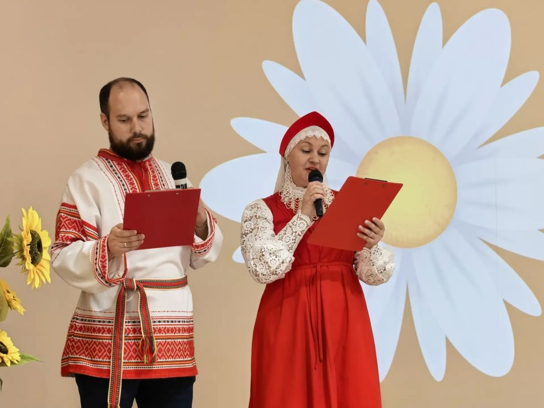 Руководитель Жуковского межрайонного следственного отдела со своей семьей принял участие в мероприятии, посвященном Дню семьи, любви и верности Руководитель Жуковского межрайонного следственного отдела со своей семьей принял участие в мероприятии, посвященном Дню семьи, любви и верности