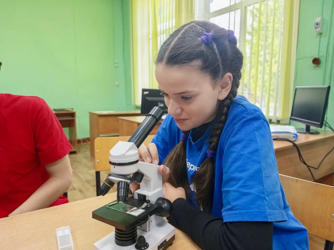 В декабре 2025 года команда первичного отделения «Движения Первых» Мартьяновской школы под чутким руководством Марины Михайловны Пчеленок участвовала во Всероссийском конкурсе «Первые в науке» В декабре 2025 года команда первичного отделения «Движения Первых» Мартьяновской школы под чутким руководством Марины Михайловны Пчеленок участвовала во Всероссийском конкурсе «Первые в науке»