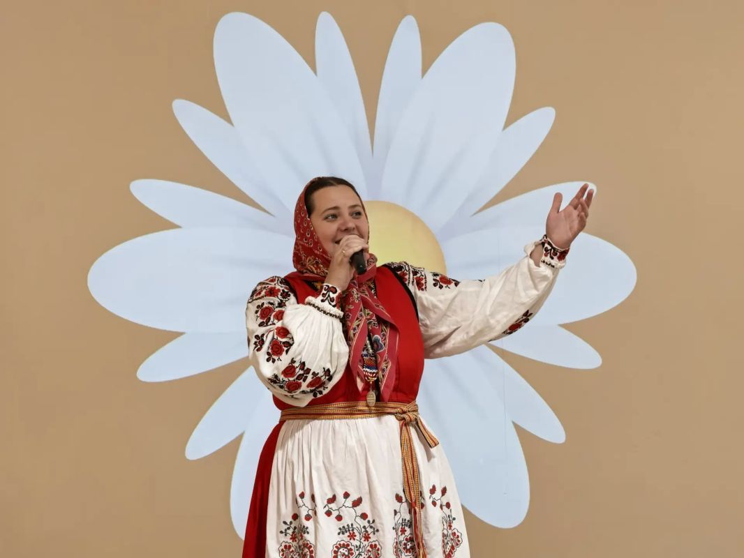 Руководитель Жуковского межрайонного следственного отдела со своей семьей принял участие в мероприятии, посвященном Дню семьи, любви и верности Руководитель Жуковского межрайонного следственного отдела со своей семьей принял участие в мероприятии, посвященном Дню семьи, любви и верности