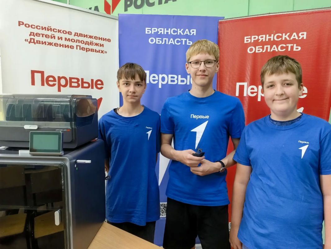В декабре 2025 года команда первичного отделения «Движения Первых» Мартьяновской школы под чутким руководством Марины Михайловны Пчеленок участвовала во Всероссийском конкурсе «Первые в науке» В декабре 2025 года команда первичного отделения «Движения Первых» Мартьяновской школы под чутким руководством Марины Михайловны Пчеленок участвовала во Всероссийском конкурсе «Первые в науке»