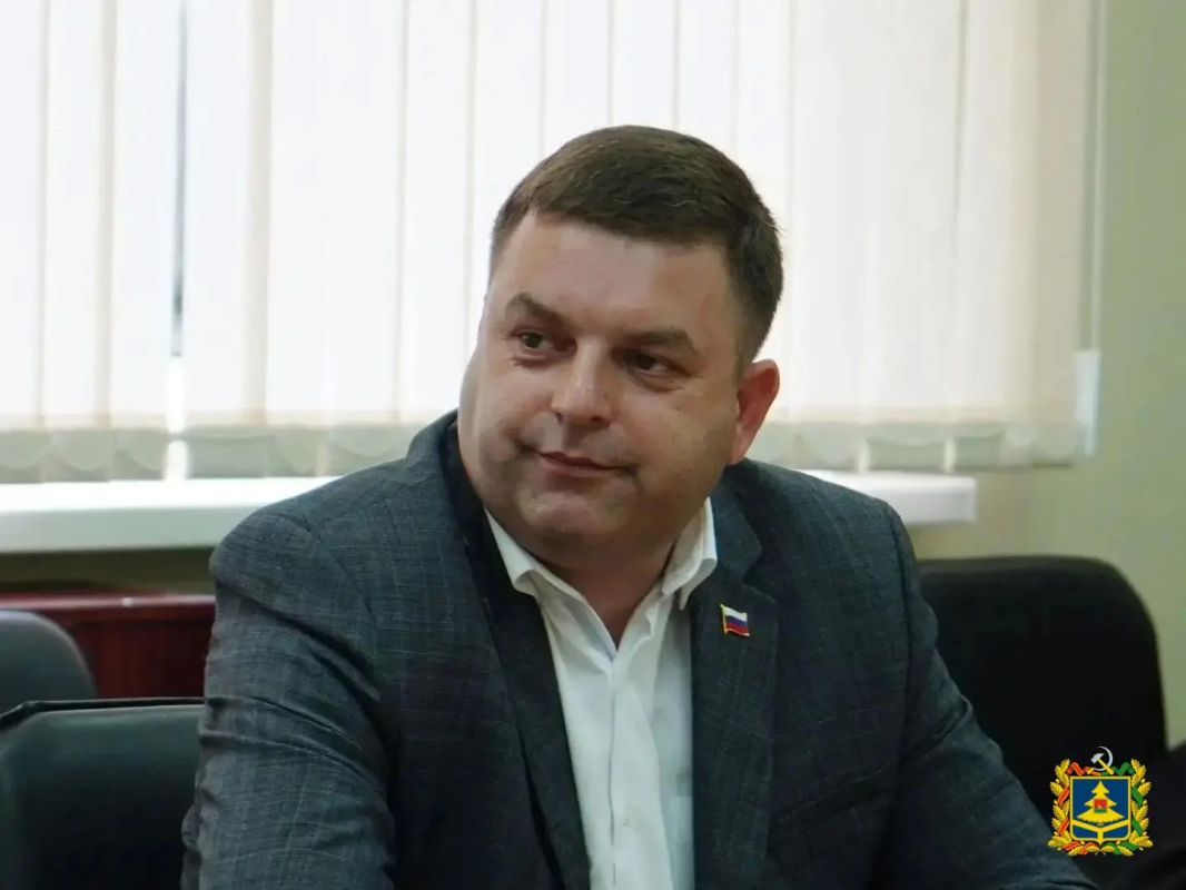 Врио Губернатора Брянской области Егор Ковальчук встретился с участниками программы «Брянские герои» Врио Губернатора Брянской области Егор Ковальчук встретился с участниками программы «Брянские герои»