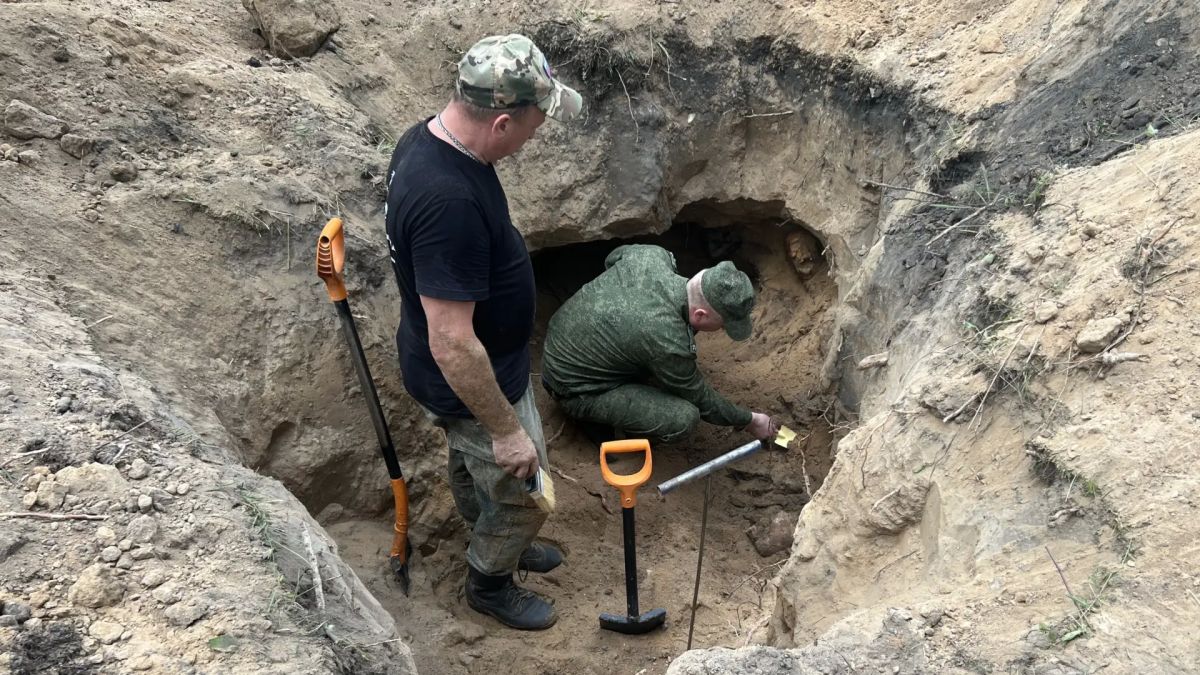 В рамках всероссийской патриотической акции «Вахта Памяти» сотрудники следственного управления СК России по Брянской области приняли участие в поисковых мероприятиях в городе Жуковке В рамках всероссийской патриотической акции «Вахта Памяти» сотрудники следственного управления СК России по Брянской области приняли участие в поисковых мероприятиях в городе Жуковке