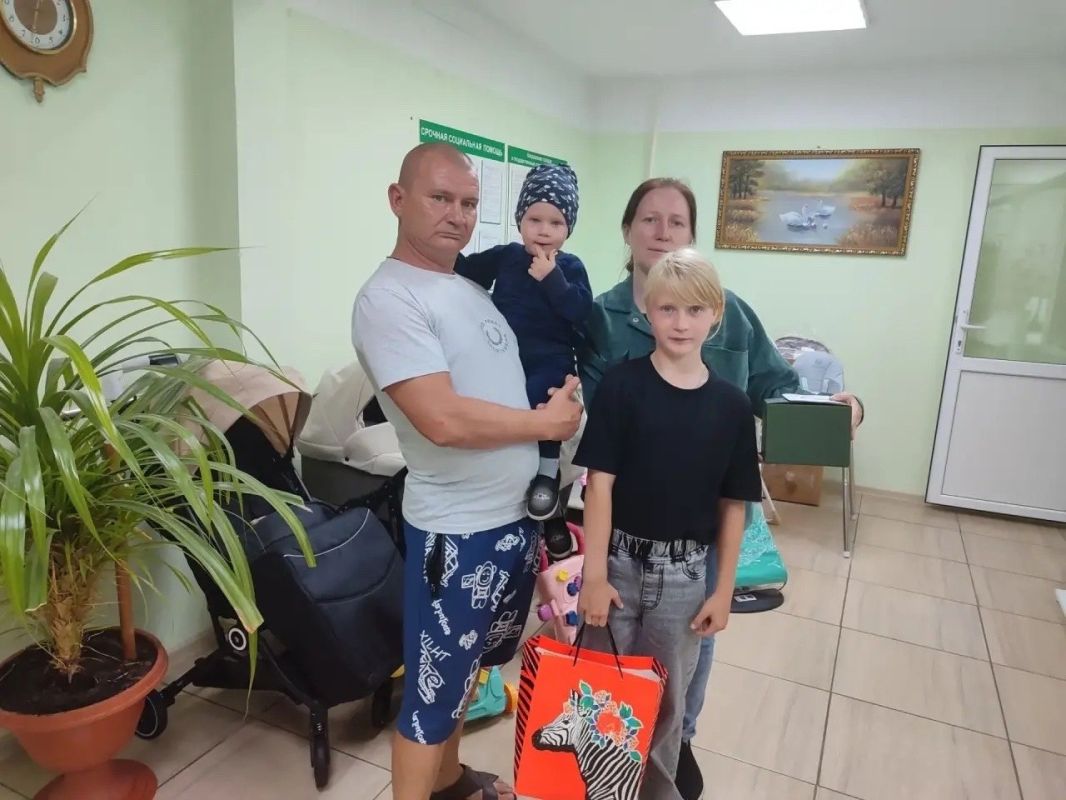 В рамках недели правовой помощи, приуроченной ко дню памяти святых Петра и Февронии Муромских «День семьи, любви и верности», была организована адресная социальная поддержка семей участников СВО