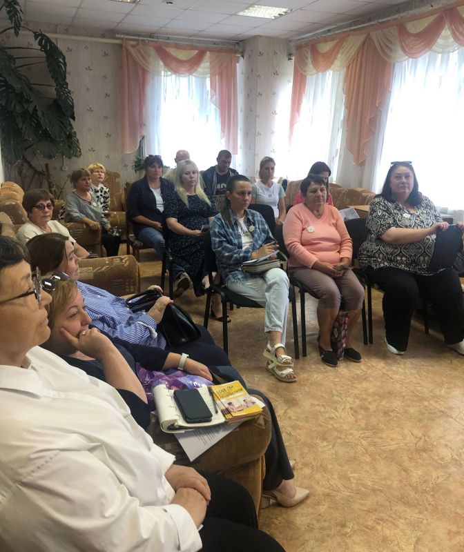 Семья и право. В соответствии с планом мероприятий КЦСОН Погарского района и в рамках проведения Всероссийской недели правовой помощи, приуроченной ко дню памяти святых Петра и Февронии Муромских, 9 июля 2026 года в актовом... Семья и право. В соответствии с планом мероприятий КЦСОН Погарского района и в рамках проведения Всероссийской недели правовой помощи, приуроченной ко дню памяти святых Петра и Февронии Муромских, 9 июля 2026 года в актовом...