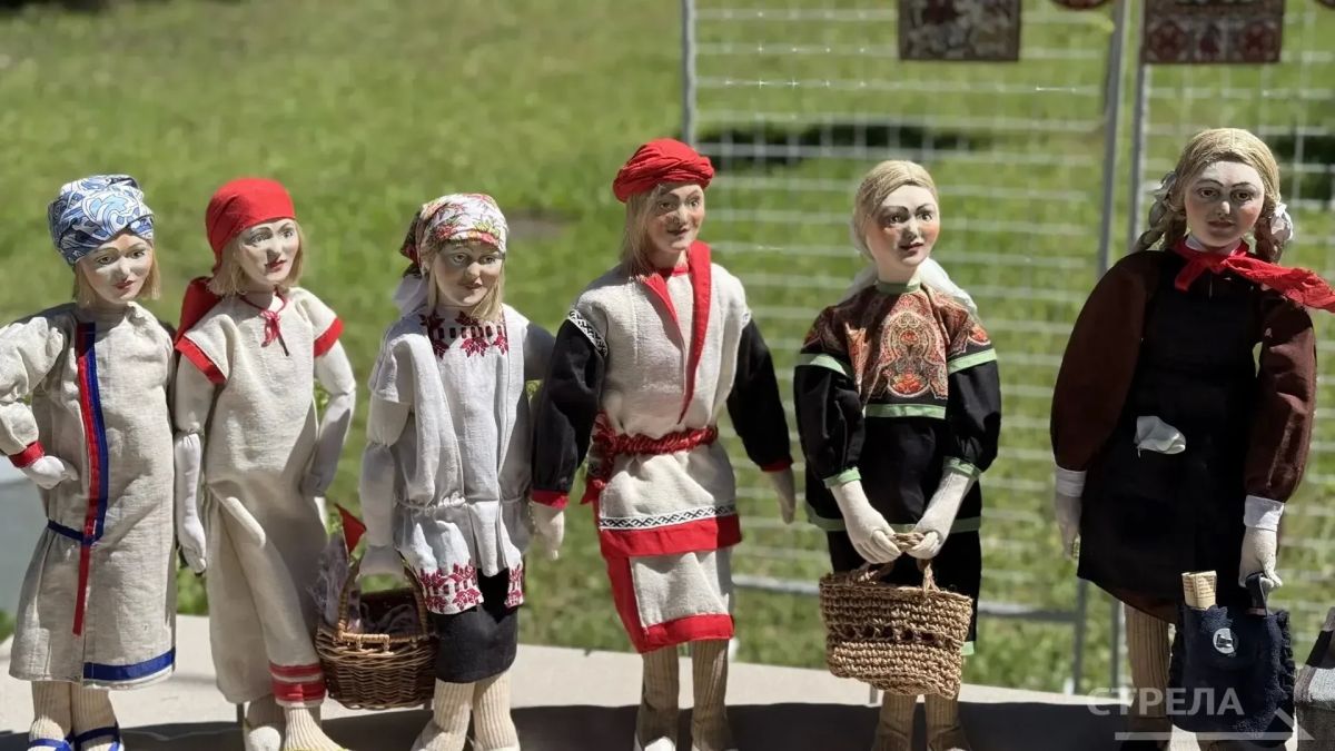 Сегодня, 17 июля, в Брянске проходит программа общероссийской акции «Единый День фольклора» Сегодня, 17 июля, в Брянске проходит программа общероссийской акции «Единый День фольклора»
