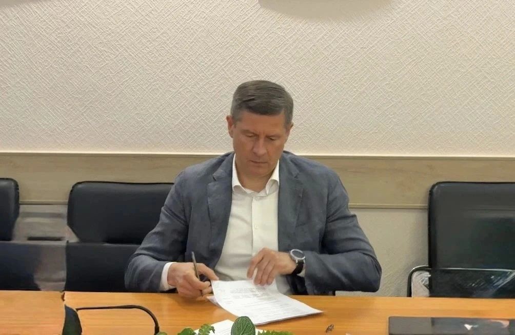 Егор Ковальчук: Сдал в Избирательную комиссию Брянской области документы для регистрации кандидатом в Губернаторы Егор Ковальчук: Сдал в Избирательную комиссию Брянской области документы для регистрации кандидатом в Губернаторы