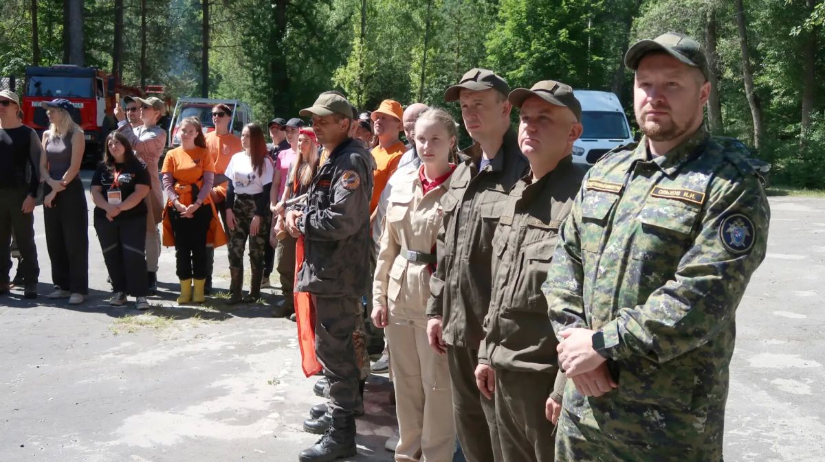 Руководитель и следователи-криминалисты следственного управления СК России по Брянской области приняли участие в полевых учебных мероприятиях по поиску пропавших людей Руководитель и следователи-криминалисты следственного управления СК России по Брянской области приняли участие в полевых учебных мероприятиях по поиску пропавших людей