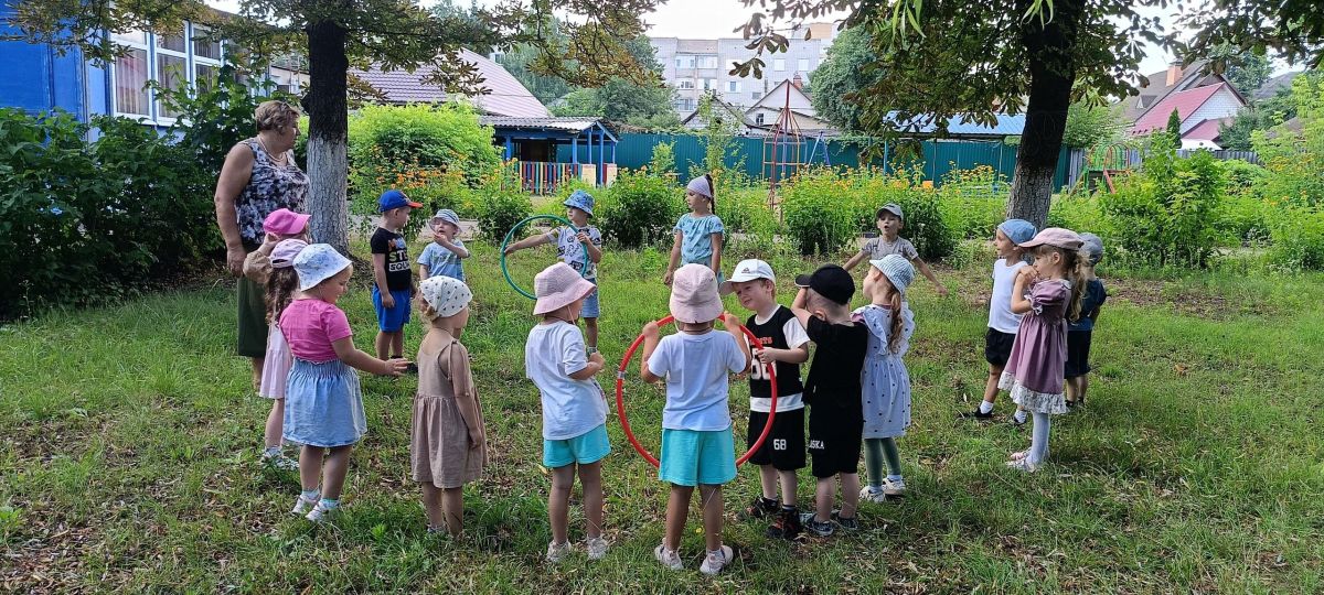 Лето — это маленькая жизнь, а лето в МБДОУ детский сад комбинированного вида «Земляничка» — еще и самый активный период закаливания Лето — это маленькая жизнь, а лето в МБДОУ детский сад комбинированного вида «Земляничка» — еще и самый активный период закаливания