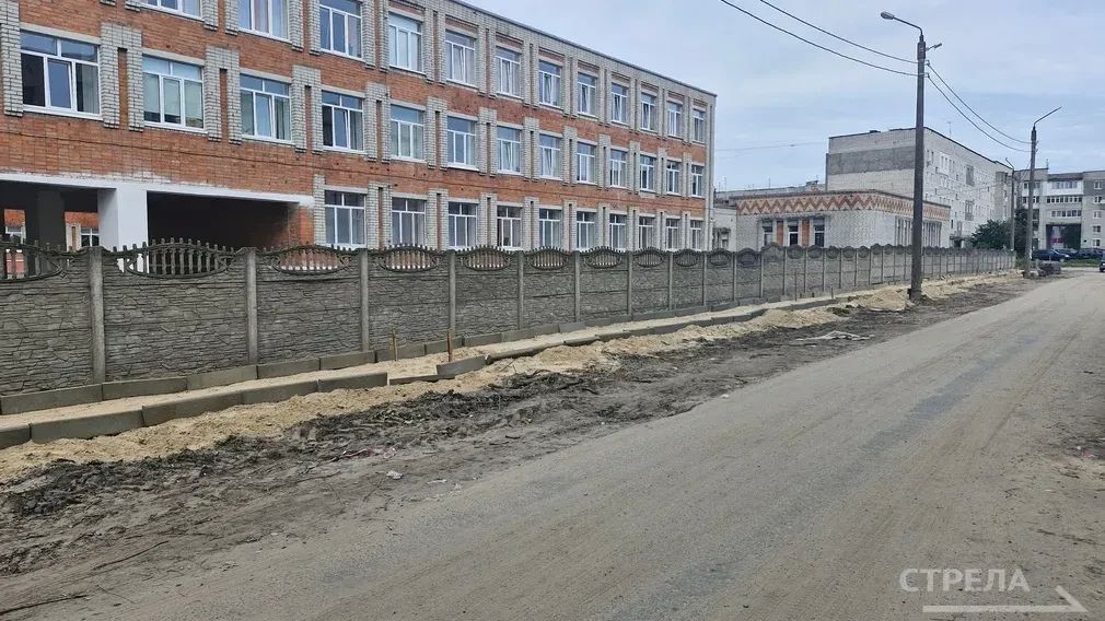 В микрорайоне Шибенец города Фокино Брянской области на улице Карла Маркса стартовало строительство тротуаров В микрорайоне Шибенец города Фокино Брянской области на улице Карла Маркса стартовало строительство тротуаров