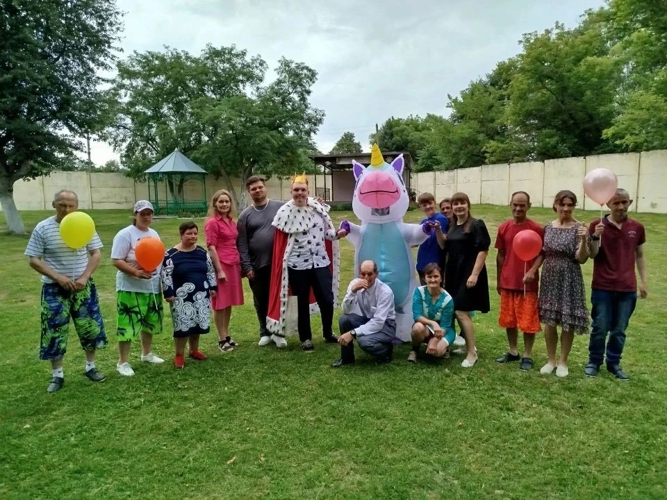 День рождения в кругу друзей! День рождения в кругу друзей!