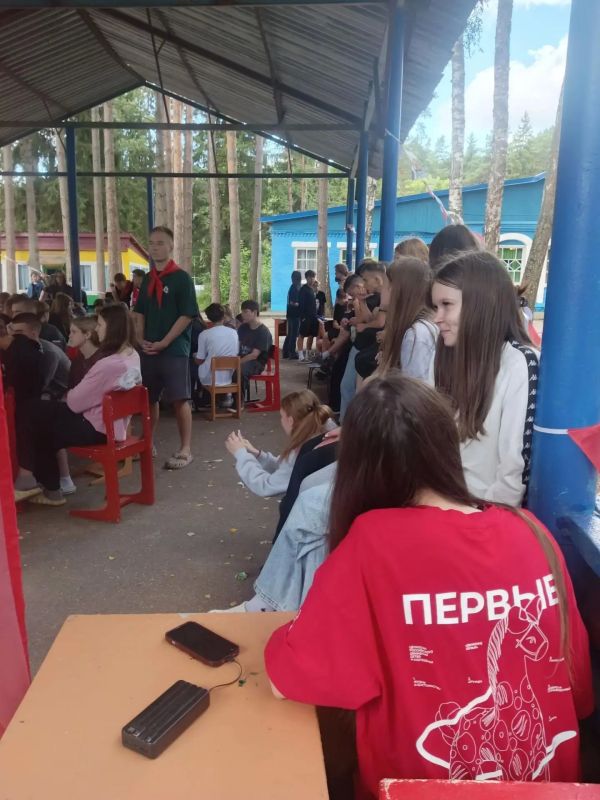 Уроки исторической памяти через архивы: в лагере «Огонёк» Брянской области прошла интерактивная лекция при поддержке Национального центра сохранения исторической памяти при Президенте Российской Федерации Уроки исторической памяти через архивы: в лагере «Огонёк» Брянской области прошла интерактивная лекция при поддержке Национального центра сохранения исторической памяти при Президенте Российской Федерации