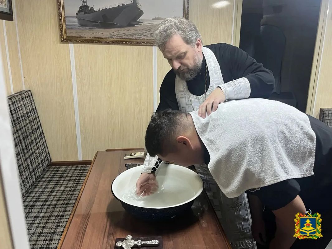 Священник Брянской епархии побывал у моряков Балтийского флота Священник Брянской епархии побывал у моряков Балтийского флота