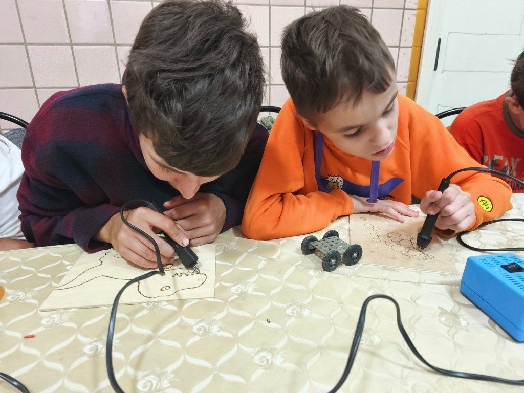 Совсем скоро июль передаст эстафету августу - последнему месяцу летней поры Совсем скоро июль передаст эстафету августу - последнему месяцу летней поры