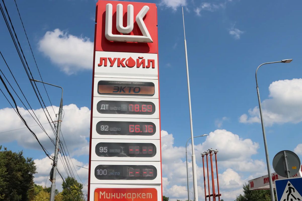 В Брянске ситуация с бензином контролируется В Брянске ситуация с бензином контролируется