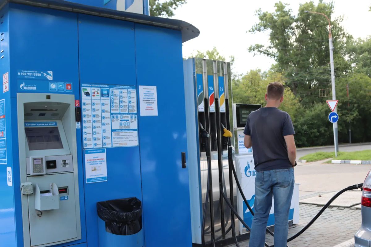 В Брянске ситуация с бензином контролируется В Брянске ситуация с бензином контролируется