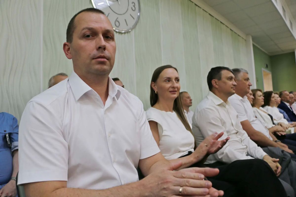 В Правительстве региона сегодня состоялось торжество в честь приближающегося Дня строителя В Правительстве региона сегодня состоялось торжество в честь приближающегося Дня строителя