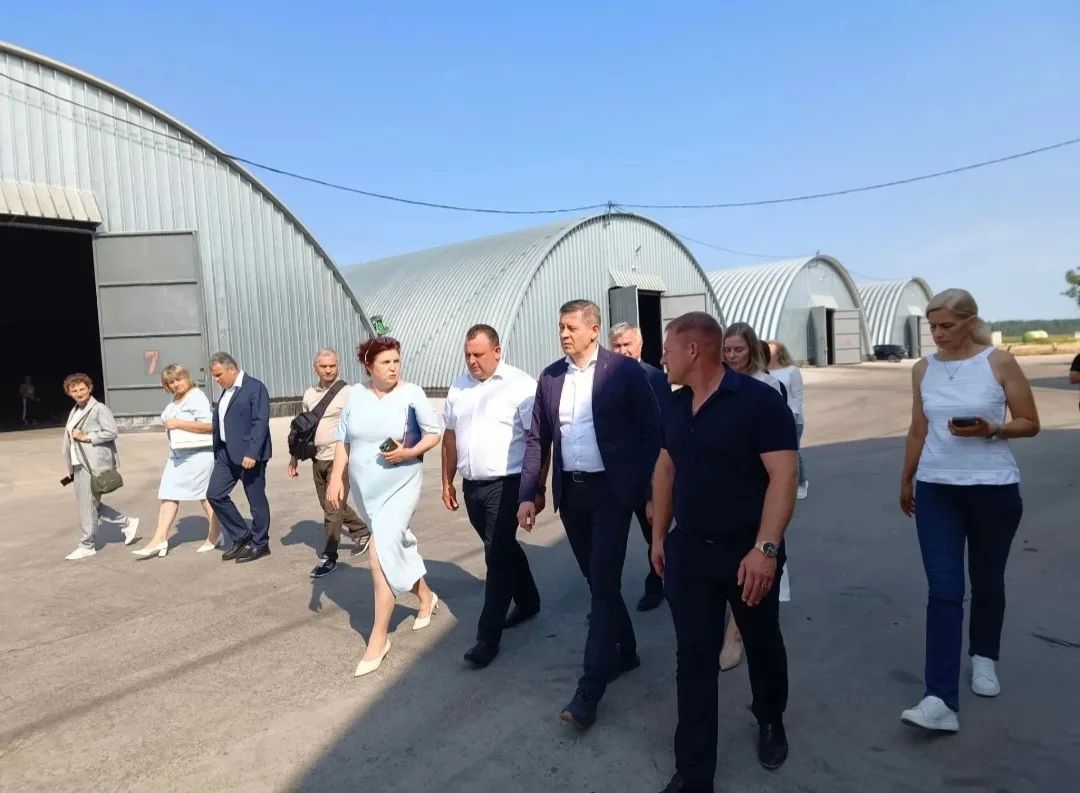Почепский район с рабочим визитом посетил врио губернатора Егор Викторович Ковальчук Почепский район с рабочим визитом посетил врио губернатора Егор Викторович Ковальчук