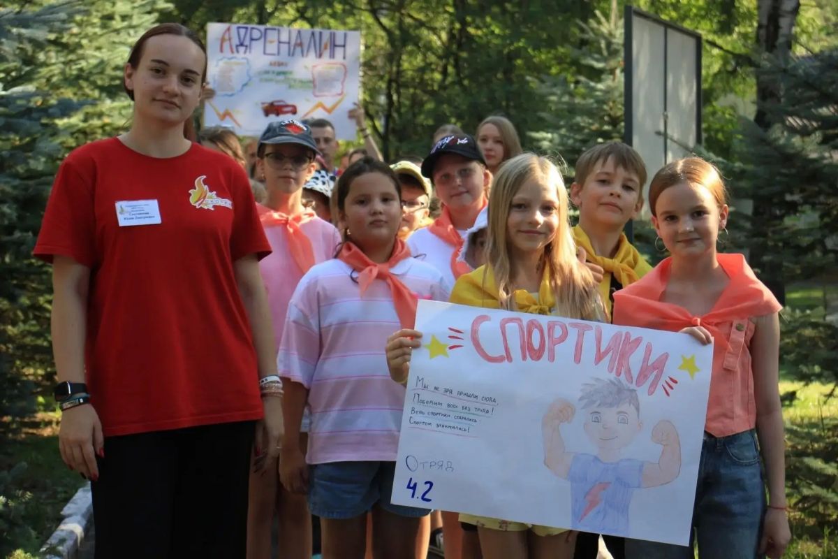 Смех, брызги и командный дух: чем запомнилось открытие смены в «Искорке» Смех, брызги и командный дух: чем запомнилось открытие смены в «Искорке»