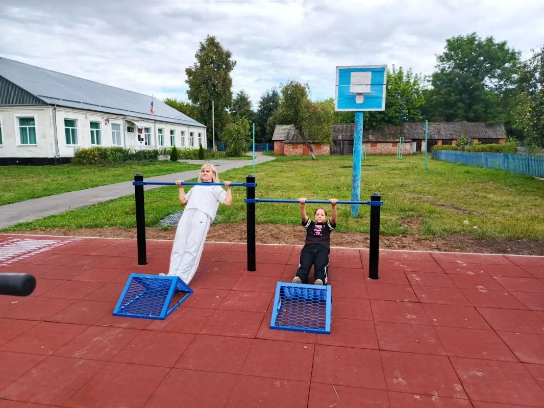 В Клинцовском районе в День физкультурника выполнили нормативы ГТО В Клинцовском районе в День физкультурника выполнили нормативы ГТО