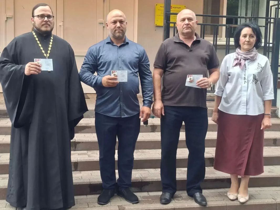 В поселке Навле в День физкультурника открыли спортплощадку проекта «Поколение Спортмастер» В поселке Навле в День физкультурника открыли спортплощадку проекта «Поколение Спортмастер»