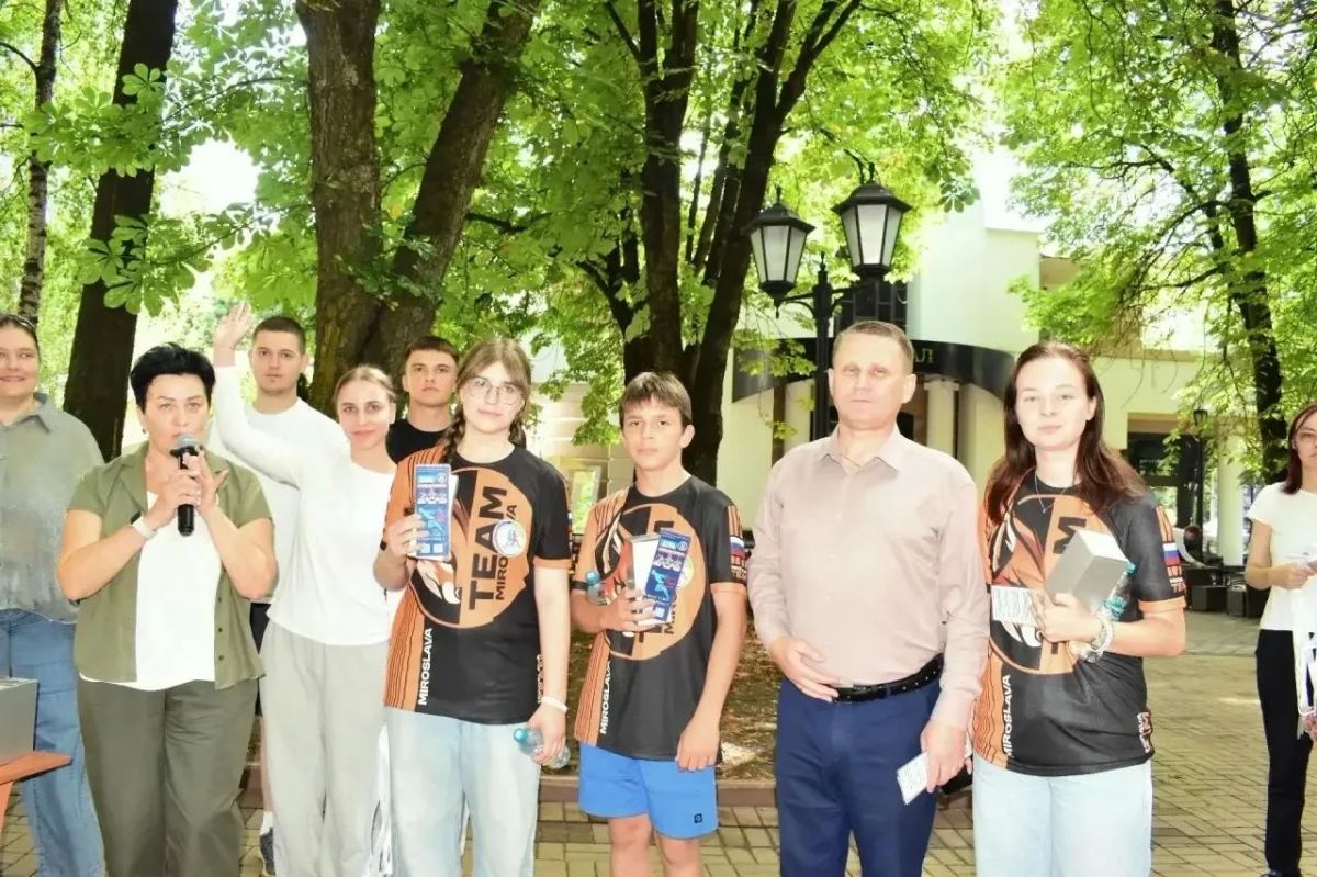 КНИГА + СПОРТ = НАШ РЕКОРД! КНИГА + СПОРТ = НАШ РЕКОРД!