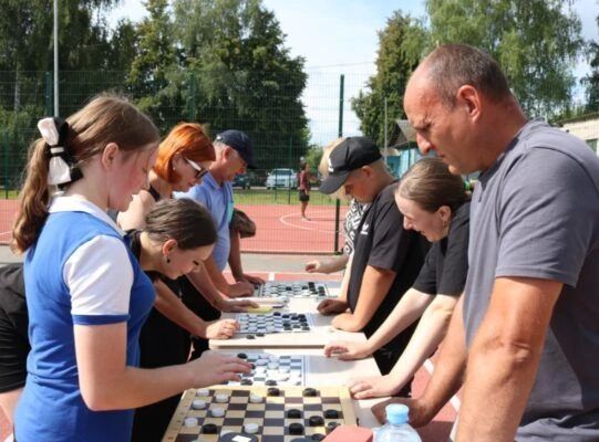 8 августа 2026 года на «умной» спортивной площадке Красной Горы состоялся спортивный праздник, посвященный Дню физкультурника 8 августа 2026 года на «умной» спортивной площадке Красной Горы состоялся спортивный праздник, посвященный Дню физкультурника