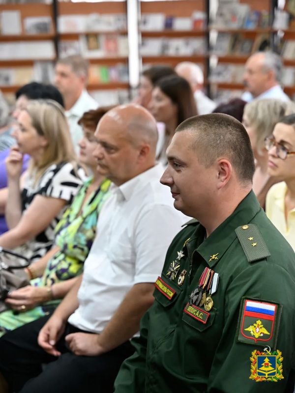 Врио Губернатора Брянской области Егор Ковальчук с рабочей поездкой побывал в Новозыбкове Врио Губернатора Брянской области Егор Ковальчук с рабочей поездкой побывал в Новозыбкове