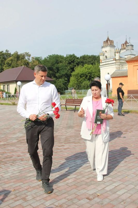 Врио губернатора Ковальчук Е. В. побывал в с. Великая Топаль. Жителям села запомнится не просто посещение села руководителем региона, но и живые эмоции