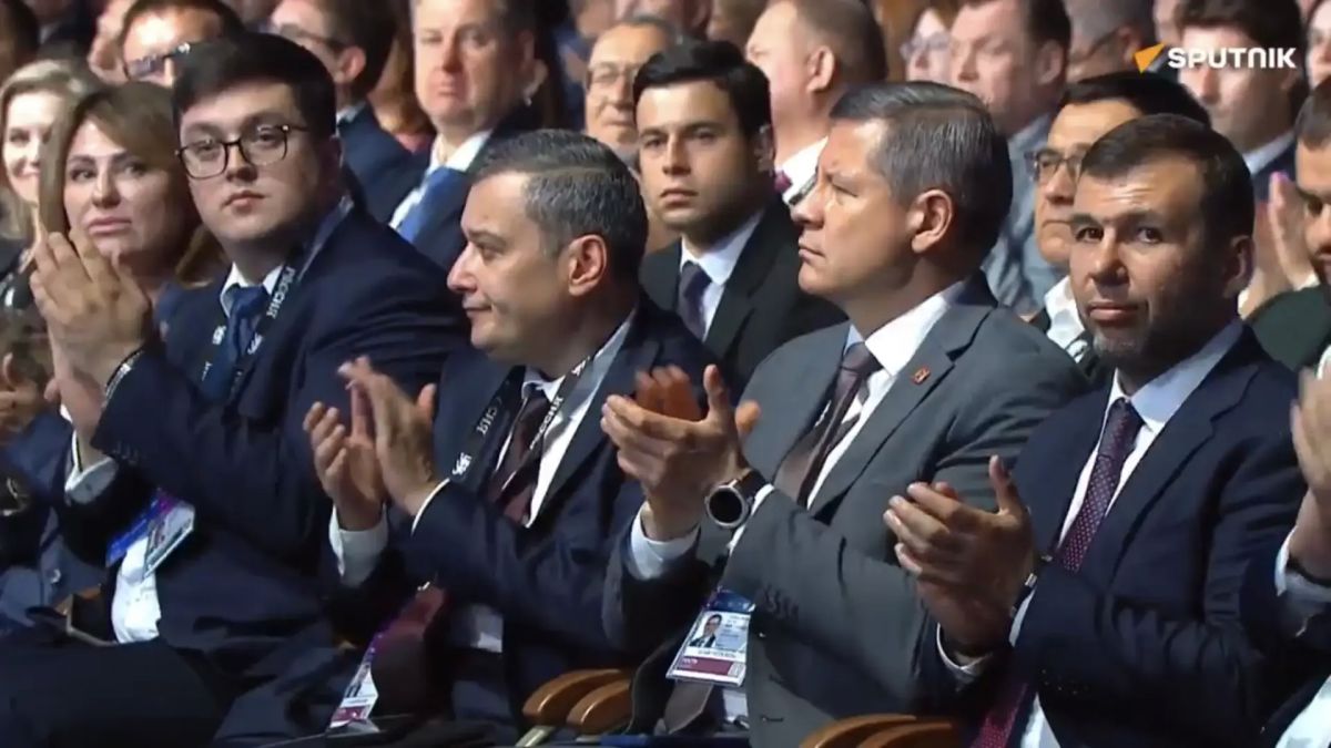 Егор Ковальчук: Комаричи и Сельцо — победители I Всероссийского конкурса лучших проектов создания комфортной городской среды для воссоединенных и приграничных регионов Егор Ковальчук: Комаричи и Сельцо — победители I Всероссийского конкурса лучших проектов создания комфортной городской среды для воссоединенных и приграничных регионов
