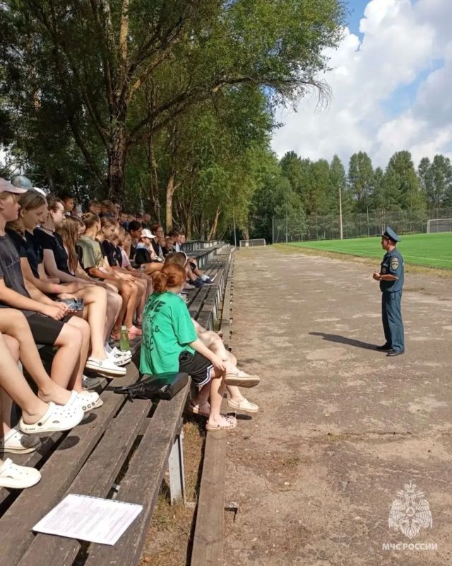 Правила, которые спасают: в Унече провели «День безопасности» Правила, которые спасают: в Унече провели «День безопасности»