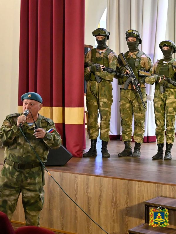 Врио Губернатора Брянской области Егор Ковальчук с рабочей поездкой побывал в Новозыбкове Врио Губернатора Брянской области Егор Ковальчук с рабочей поездкой побывал в Новозыбкове