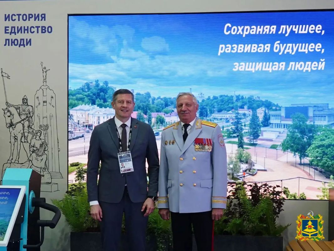 Михаил Мишустин высоко оценил проводимую в Брянской области работу по благоустройству общественных пространств Михаил Мишустин высоко оценил проводимую в Брянской области работу по благоустройству общественных пространств