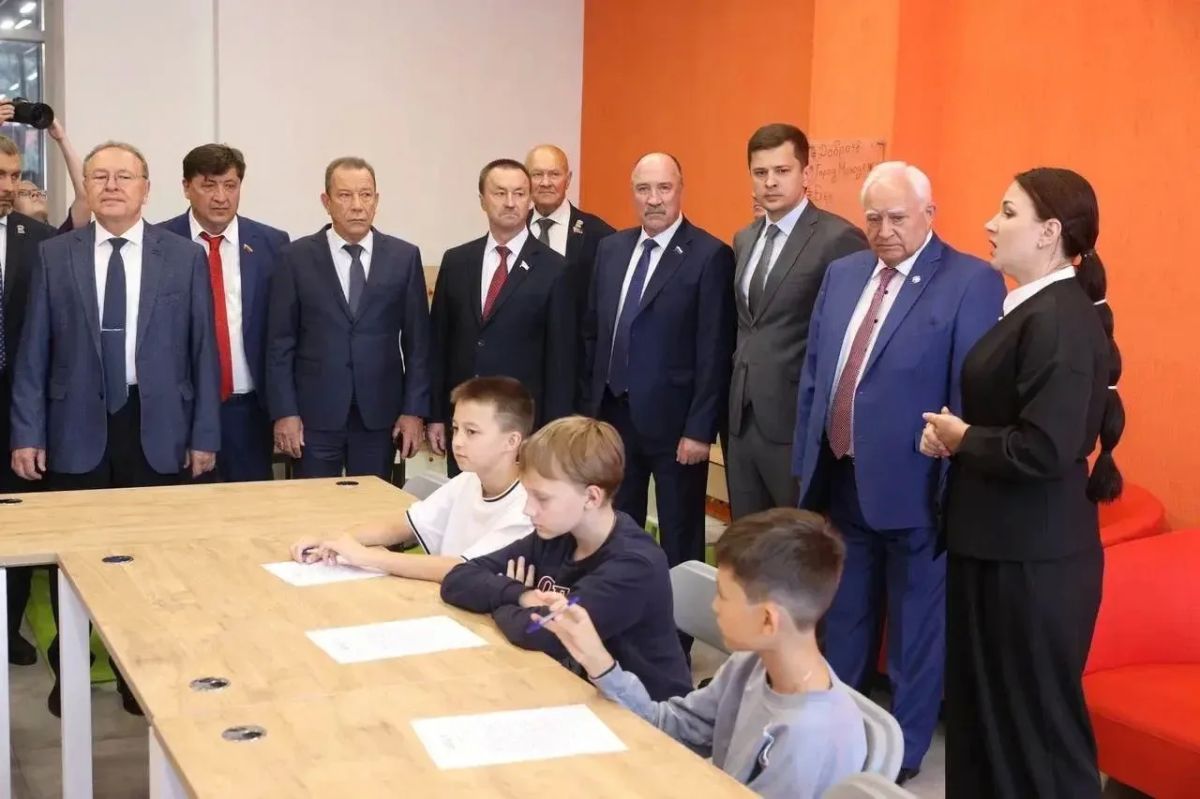 Совет законодателей ЦФО: Брянская область - в работе по развитию молодёжного парламентаризма Совет законодателей ЦФО: Брянская область - в работе по развитию молодёжного парламентаризма