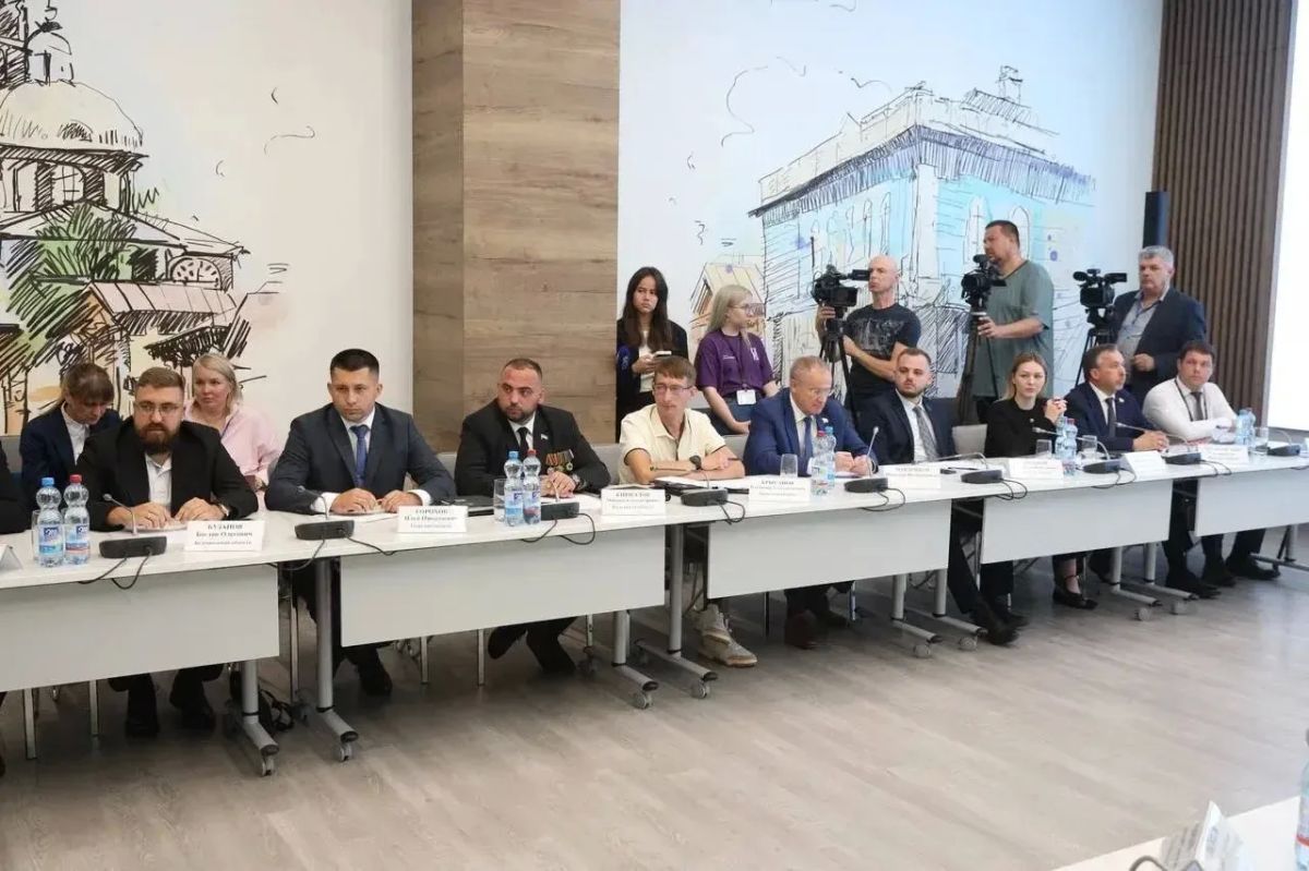 Совет законодателей ЦФО: Брянская область - в работе по развитию молодёжного парламентаризма Совет законодателей ЦФО: Брянская область - в работе по развитию молодёжного парламентаризма