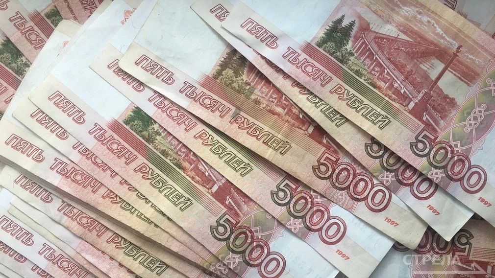 Брянского бизнесмена заставили продать внедорожник ради зарплаты работникам