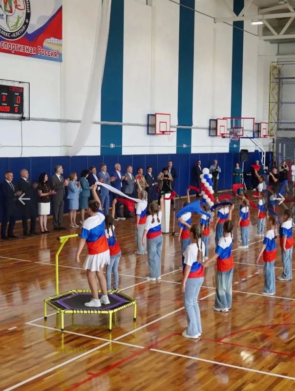 В Клетне открылся современный спортивно-оздоровительный комплекс В Клетне открылся современный спортивно-оздоровительный комплекс