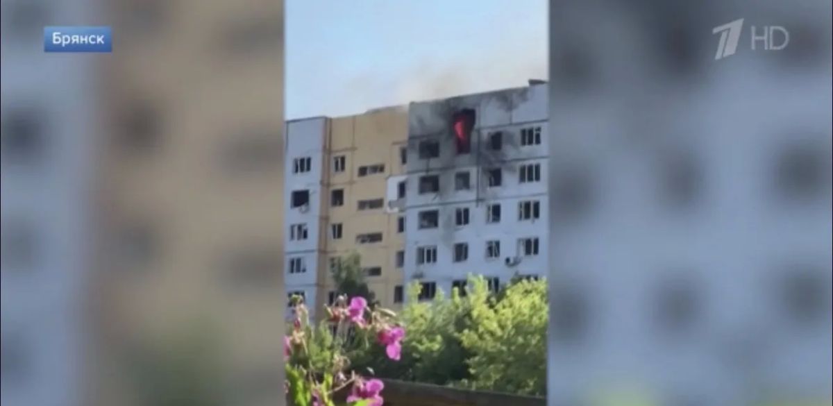 Террористическая атака украинских боевиков на Брянск: ВСУ ударили ракетами прицельно по жилому дому