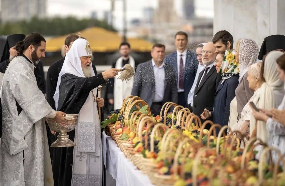 В Храме Христа Спасителя в праздник Преображения Господня Патриарх Московский и всея Руси Кирилл совершил Божественную литургию В Храме Христа Спасителя в праздник Преображения Господня Патриарх Московский и всея Руси Кирилл совершил Божественную литургию