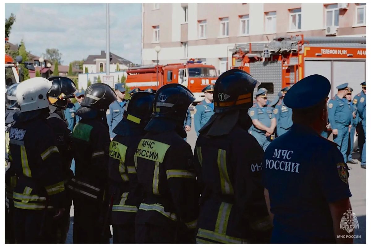 Пожарнотактические учения в Брянской городской больнице № 4: отработка взаимодействия и спасение пострадавших Пожарнотактические учения в Брянской городской больнице № 4: отработка взаимодействия и спасение пострадавших