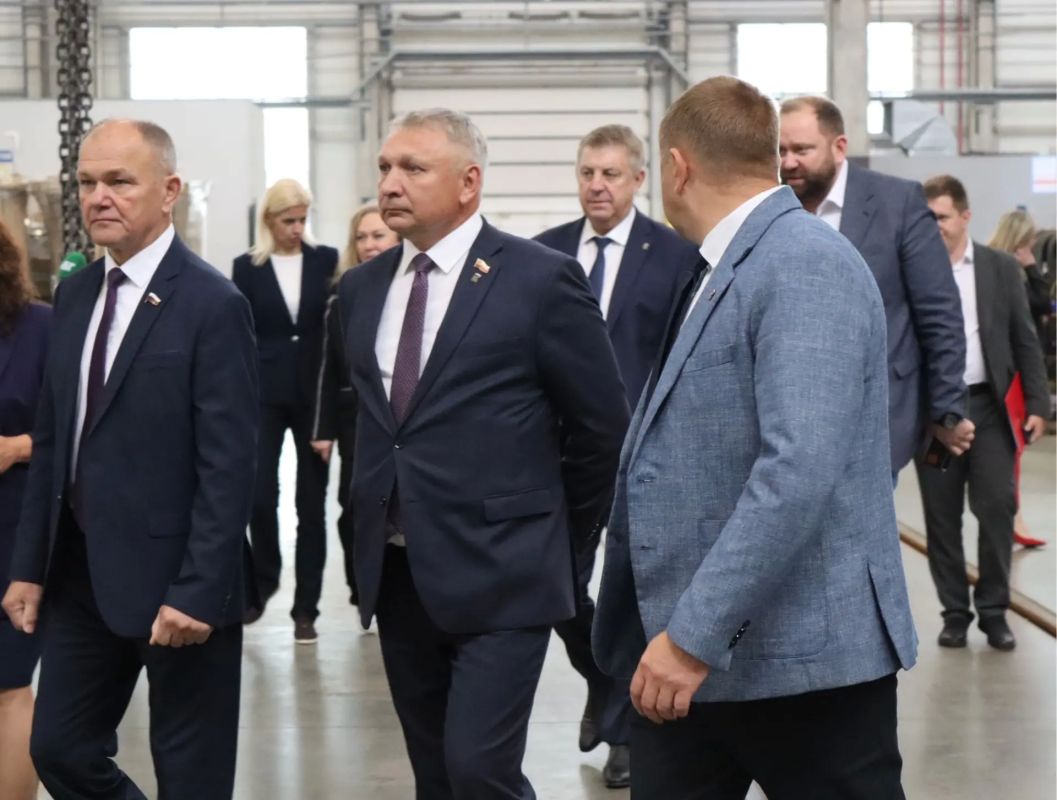 Брянский район укрепляет промышленный потенциал: открыта третья очередь завода «ГазЭнергоКомплект»! Брянский район укрепляет промышленный потенциал: открыта третья очередь завода «ГазЭнергоКомплект»!