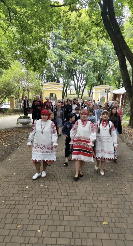 В ОВСТУГЕ ПРОШЕЛ ПРАЗДНИК УСПЕНИЯ ПРЕСВЯТОЙ БОГОРОДИЦЫ В ОВСТУГЕ ПРОШЕЛ ПРАЗДНИК УСПЕНИЯ ПРЕСВЯТОЙ БОГОРОДИЦЫ