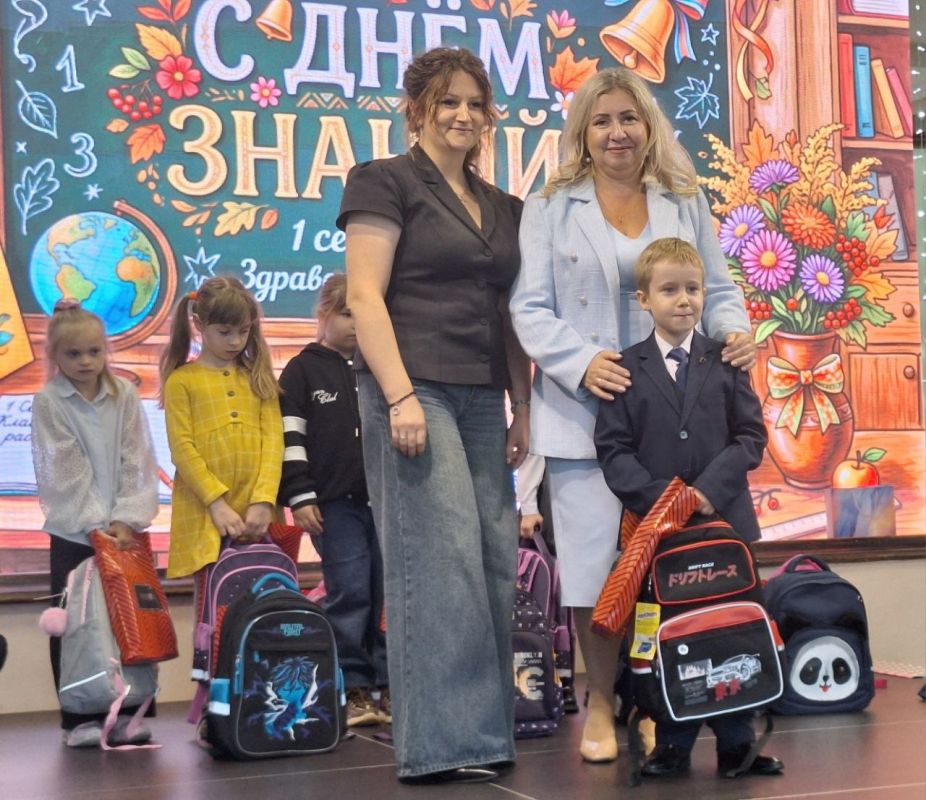Инна Мухина: Поздравила первоклассников г.Брянска из категории детей, оставшихся без попечения родителей Инна Мухина: Поздравила первоклассников г.Брянска из категории детей, оставшихся без попечения родителей