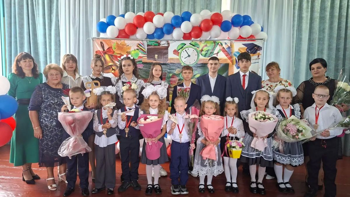 Во всех образовательных организациях Клинцовского района прозвенели Первые звонки Во всех образовательных организациях Клинцовского района прозвенели Первые звонки